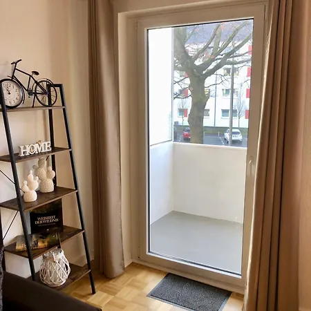 Schoene 2 In List-vahrenwald Balkon *
