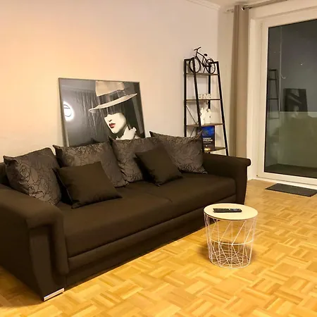 Schoene 2 In List-vahrenwald Balkon *